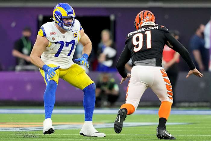 Los Angeles Rams offensive tackle Andrew Whitworth (77) blocks against Cincinnati Bengals defensive end Trey Hendrickson (91) in the second quarter during Super Bowl 56, Sunday, Feb. 13, 2022, at SoFi Stadium in Inglewood, Calif. NFL Super Bowl 56 Los Angeles Rams Vs Cincinnati Bengals Feb 13 2022